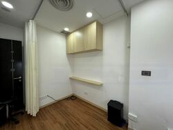 Gleneagles Hospital (D10), Retail #453392891